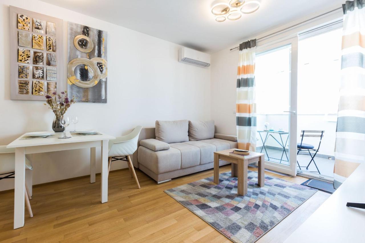 Tanja Modern Apartment With Balcony And Parking Garage Ζαντάρ Εξωτερικό φωτογραφία