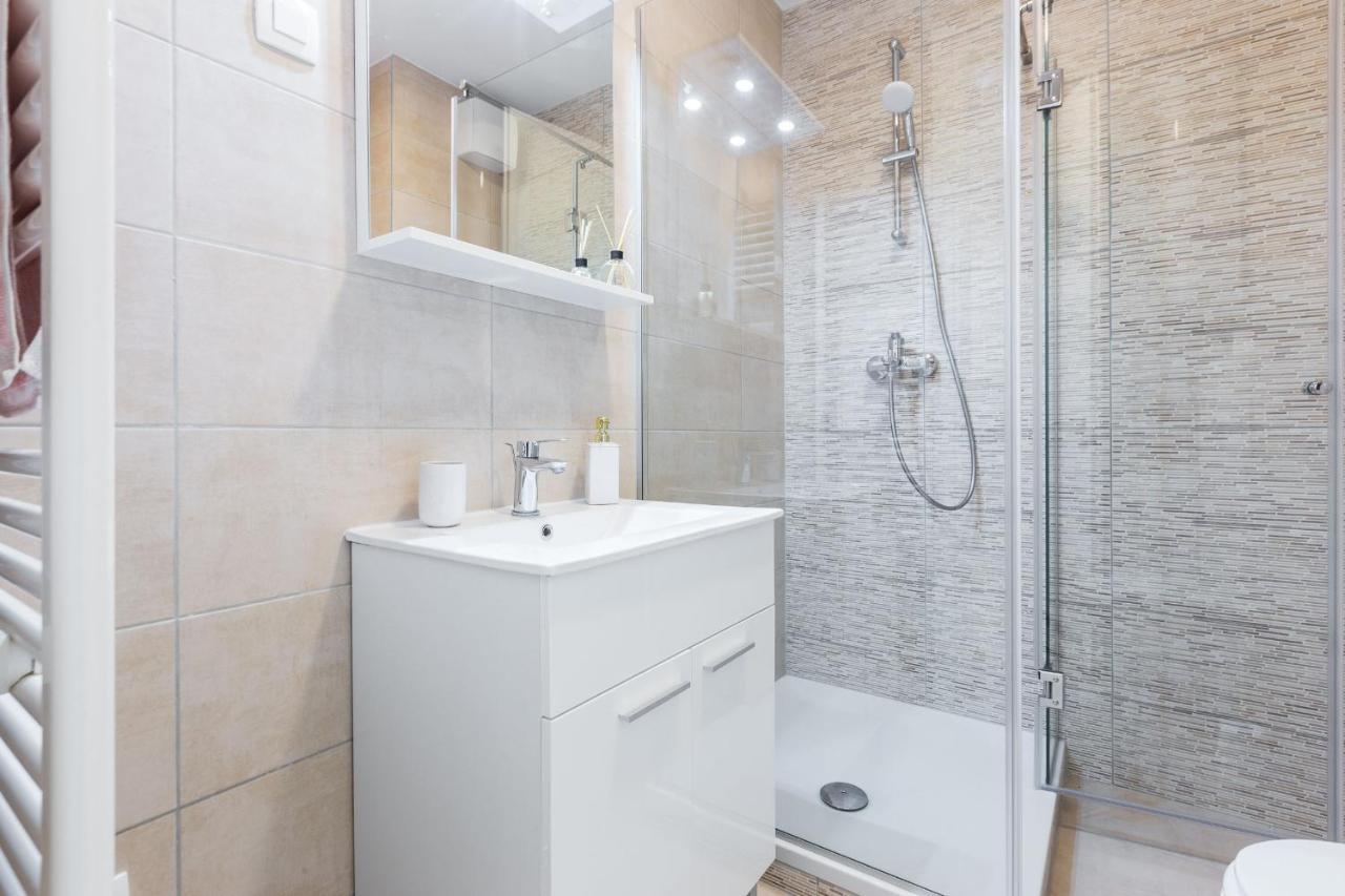 Tanja Modern Apartment With Balcony And Parking Garage Ζαντάρ Εξωτερικό φωτογραφία